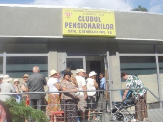 Nemulţumiri: carnea din pachetele lui Mazăre conţine prea multă apă
